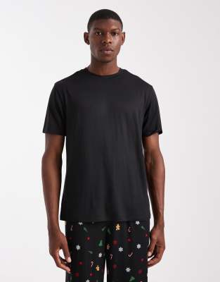 Urban Threads T-shirt And Pants Pajama Set In Black