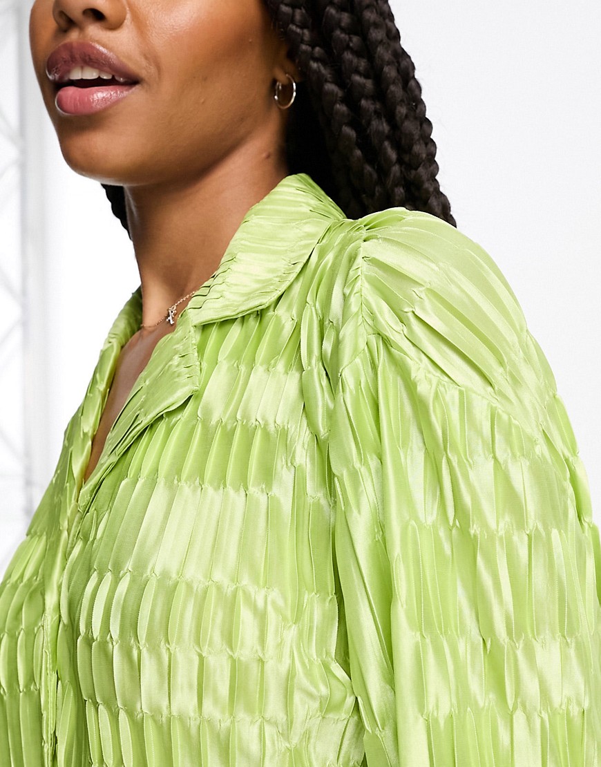 Camicia oversize plissé in raso lime in coordinato-Giallo - Urban Threads Tall Camicia donna  - immagine2