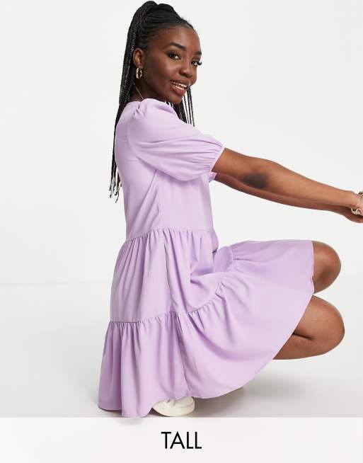 Urban Threads Tall – Gestuftes Minikleid in Flieder
