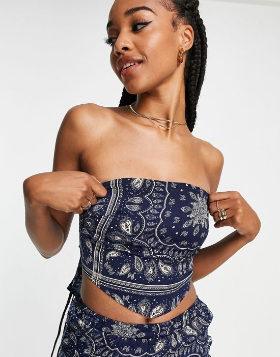 https://images.asos-media.com/products/urban-threads-tall-handkerchief-top-in-bandana-print-part-of-a-set/201795425-2?$n_550w$&wid=550&fit=constrain