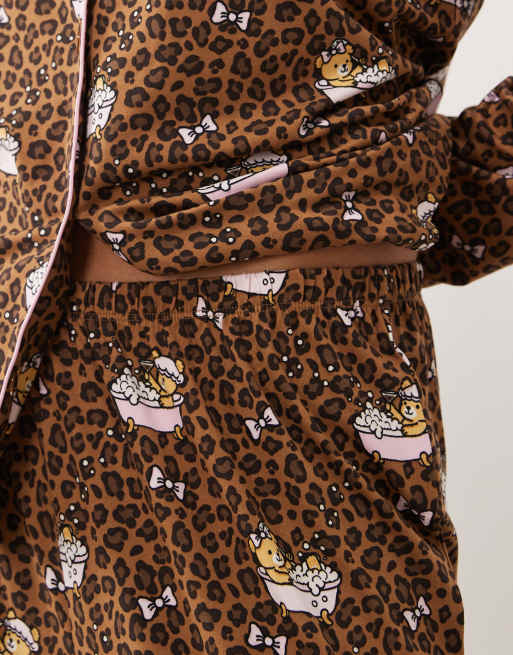 Urban Threads Tall long sleeve button up shirt and trousers pyjama set in leopard teddy in bath print, 4 of 4