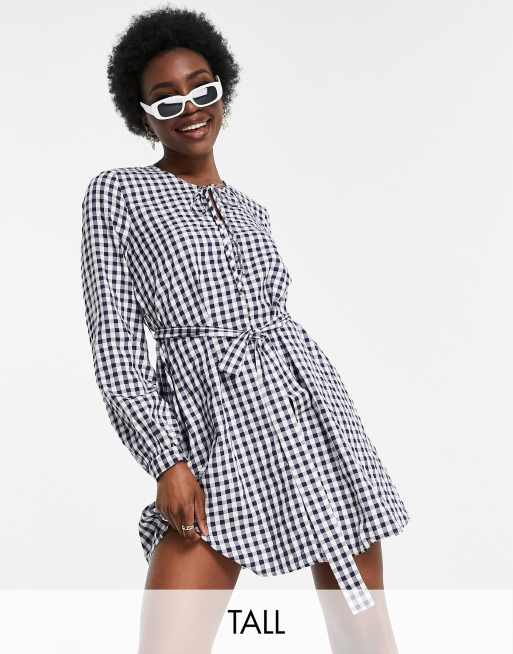 Urban Threads Tall – Niebieska sukienka koszulowa w kratkę vichy z wiązaniem w talii