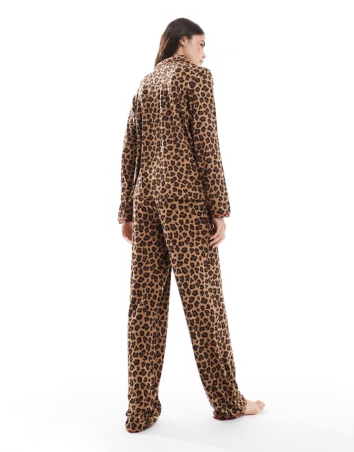 Urban Threads Tall – Pyjama mit Leopardenmuster, aus langärmligem Hemd mit Reverskragen und Hose, 4 von 4