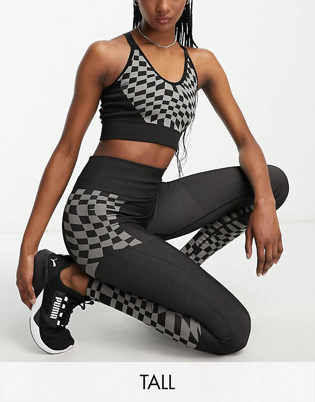 Urban Threads Tall - seamless leggings in checkerboard print