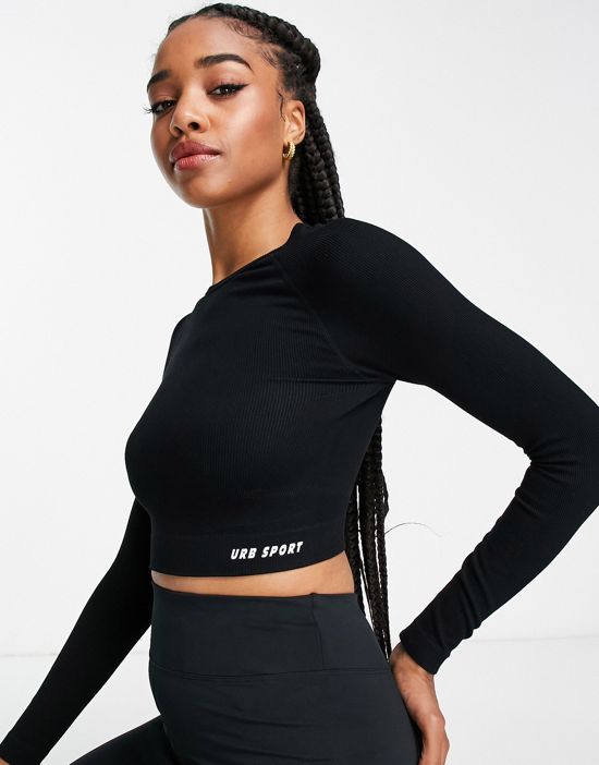 https://images.asos-media.com/products/urban-threads-tall-seamless-long-sleeve-sports-crop-top-in-black/202263794-3?$n_550w$&wid=550&fit=constrain
