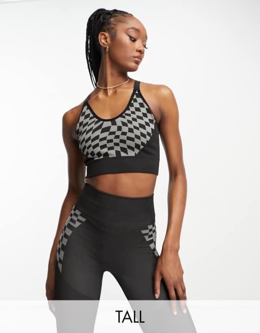 HIIT seamless crop top with notch neck in textured camo in gray