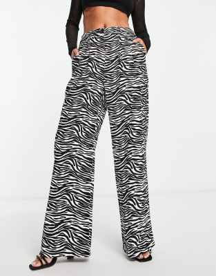 Urban Threads Urban Threads wide leg trousers in zebra print-Multi