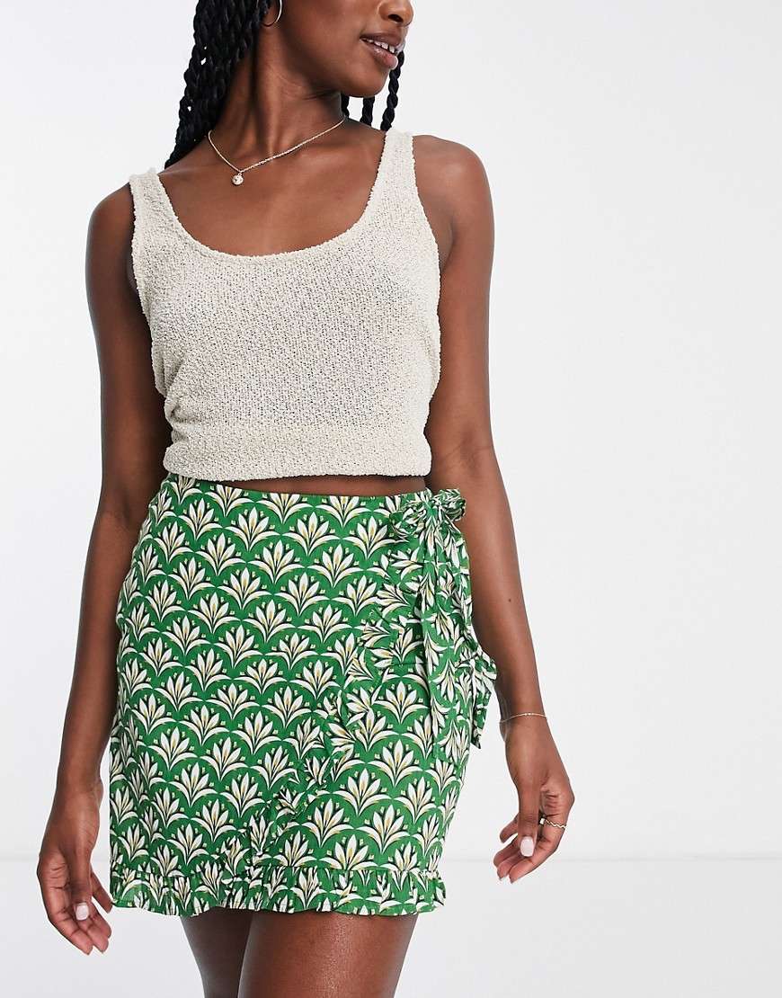 Urban Threads wrap front tie side mini skirt in green-Multi