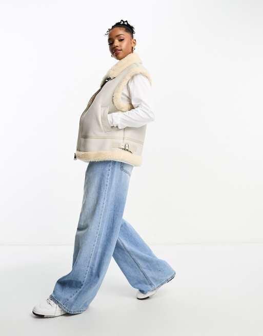 Urbancode aviator vest with borg trims in grey