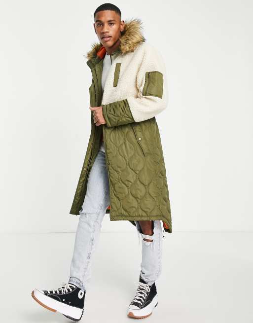 Urbancode - Cappotto taglio lungo con cappuccio verde kaki con pile borg a contrasto 