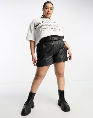 Urbancode curve real leather belted shorts in black