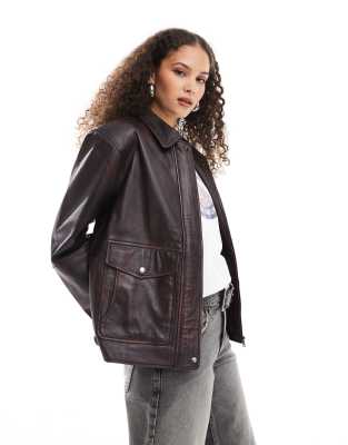 Urbancode - Harrington-Jacke aus Leder in Tiefrot mit Knittereffekt und aufgesetzter Tasche