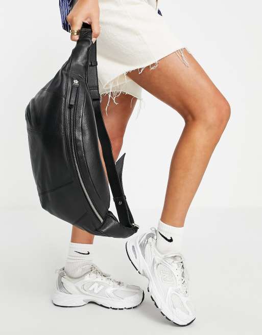Urbancode leather bumbag in black