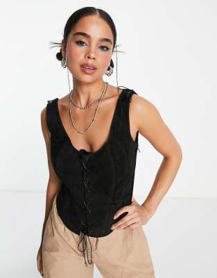 Urbancode - Suede top met veters van echt leer in zwart 