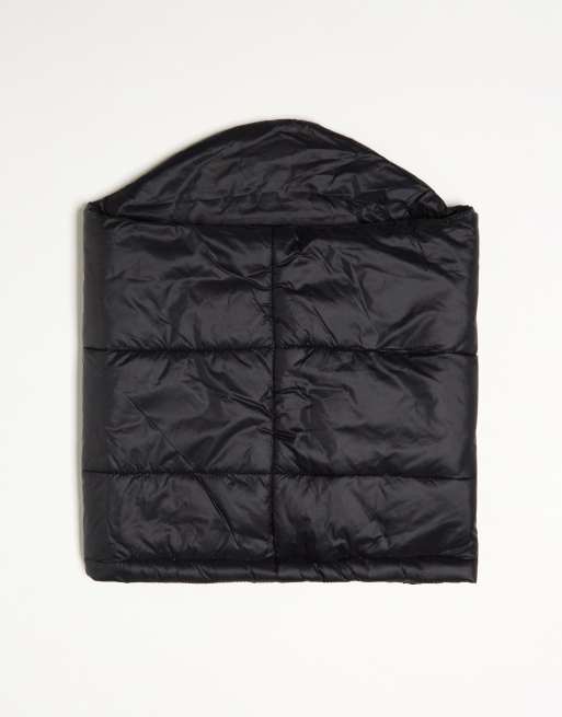 Urbancode – Svart, vadderad snood