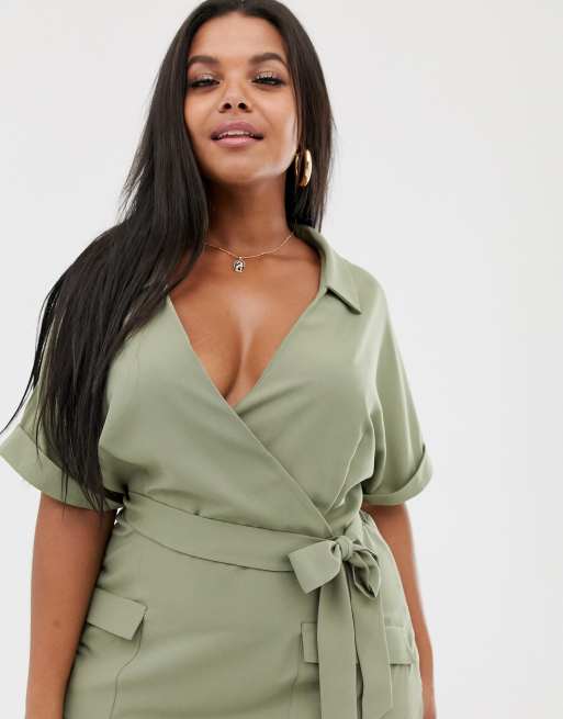 Utility slå-om-midikjole med bælte og krave fra ASOS DESIGN Curve, 3 af 4