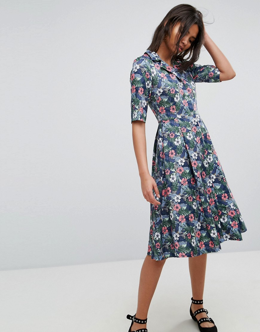 Uttam Boutique — kjole med blomsterprint og knapper-Multifarvet