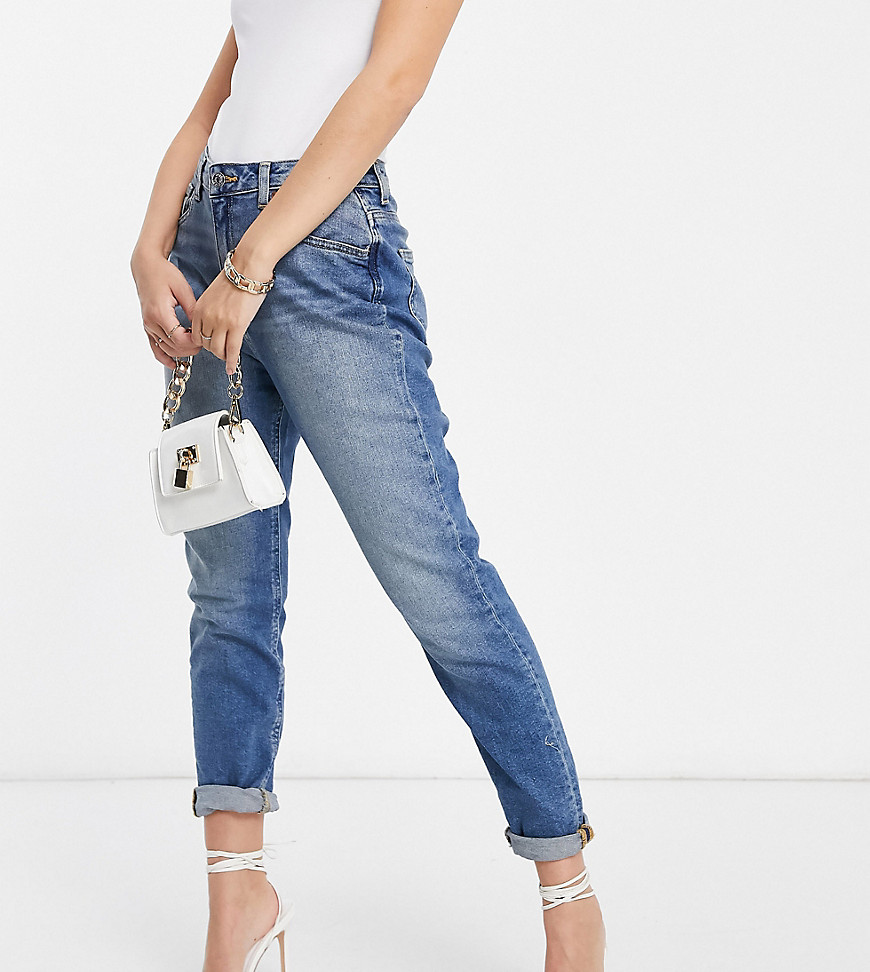 Узкие джинсы mom с высокой талией для миниатюрных ASOS DESIGN Petite hourglass с эффектом естественной потертости-Синий