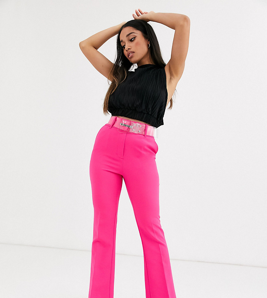фото Узкие расклешенные брюки розового цвета с прозрачным ремнем asos design petite-розовый asos petite