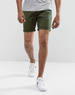 Cargo shorts outfit men