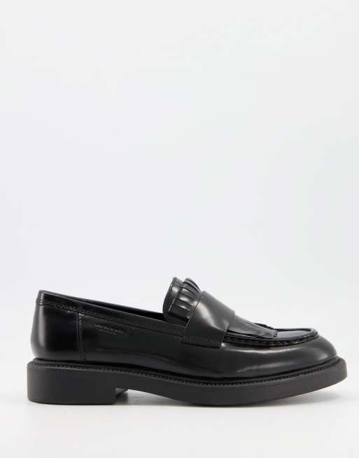 vagabond alex flat loafer in black