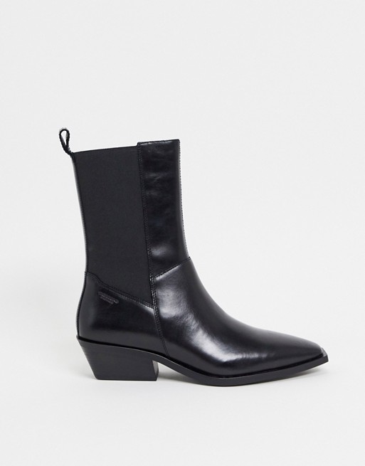 Vagabond Ally pointed ankle boot in black