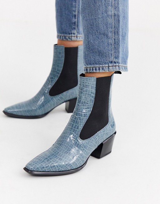 Vagabond Betsy leather mid heel anle boots in blue croc