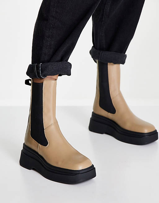 Rådne Borger sneen Vagabond - Carla - Brune Chelsea-støvler med flatform-sål og elastiske  sider i læder | ASOS
