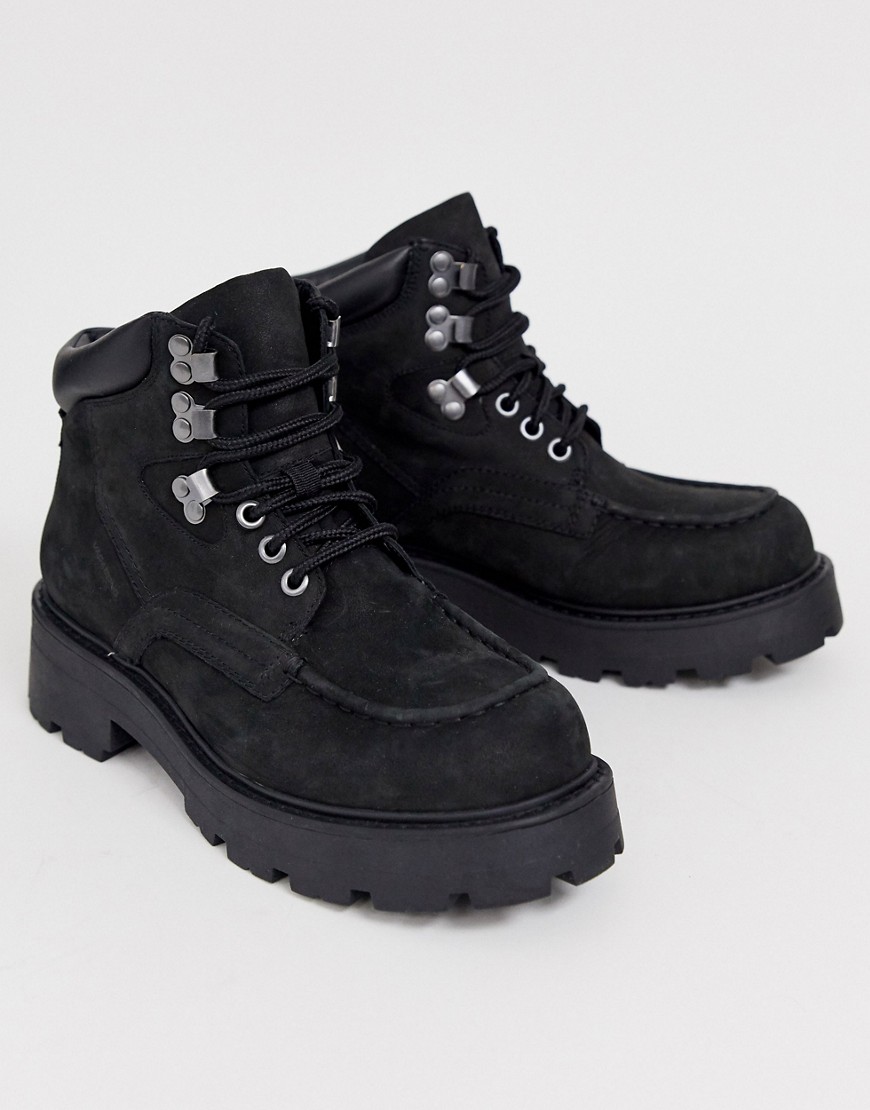 Vagabond - Cosmo - sorte flade vandrestøvler i læder med snørebånd