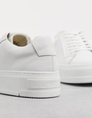 white flatform trainers