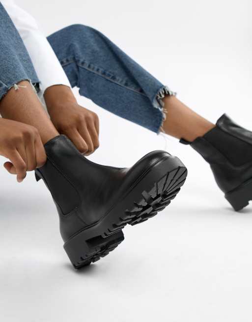 thorogood boots moc toe black