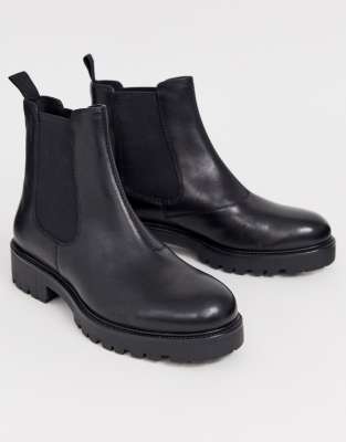 bottines plates cuir