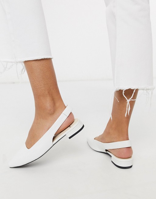 Vagabond Layla Flat Shoe with square toe in white croc leather