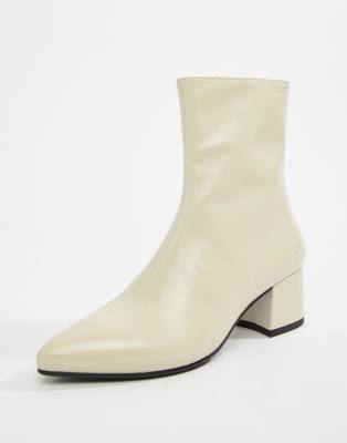 vagabond mya patent leather off white heeled ankle boot