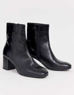 round toe black leather ankle boots