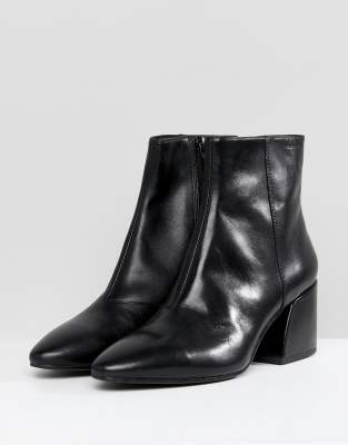 vagabond silver boots