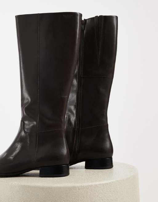 Vagabond Shoemaker Livia leather round toe knee boots in chocolate, 4 of 4