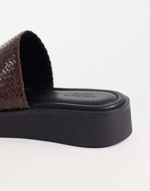 Vagabond Shoemakers - Danya - Chokoladebrune flatform-sandaler i læderflet, 4 af 4