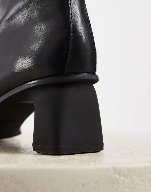 Vagabond Shoemakers Elvina square toe mid heel ankle boots in black leather, 4 of 4