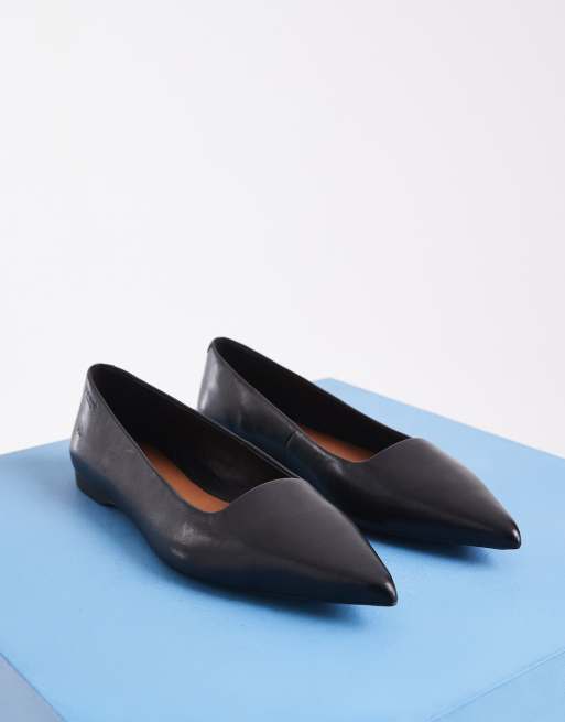 Vagabond Shoemakers Hermine pointed ballet flats in black leather, 2 of 4