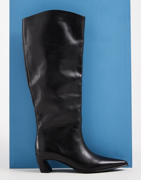 Vagabond Shoemakers Ilona pointed knee boots with curve heels in black leather - view 1