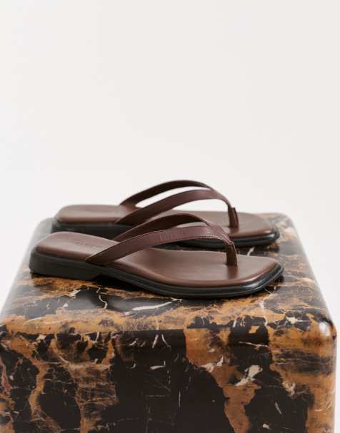 Vagabond - Shoemakers Izzy - Leren teenslippers in chocoladebruin - view 1