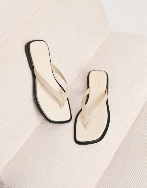 Vagabond Shoemakers – Izzy – Zehenstegsandalen in Wollweiß aus Leder - view 1