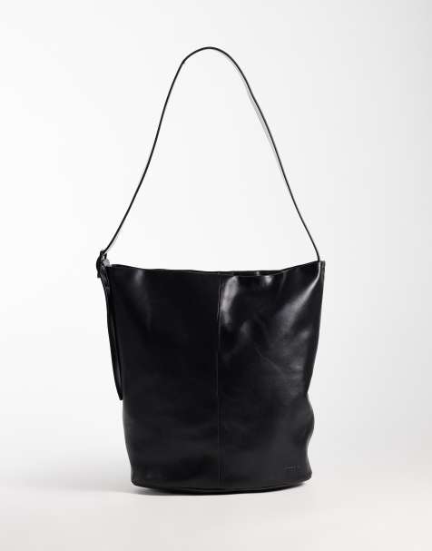Vagabond Shoemakers Shoemakers Stockholm leather bucket bag in black - view 1