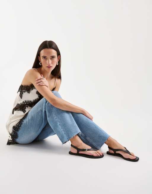 Vagabond Shoemakers Zaida leather thong flat sandals in black, 2 of 5