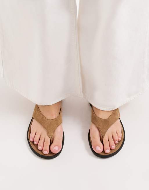 Vagabond Shoemakers Zaida suede thongs in sand, 2 of 5