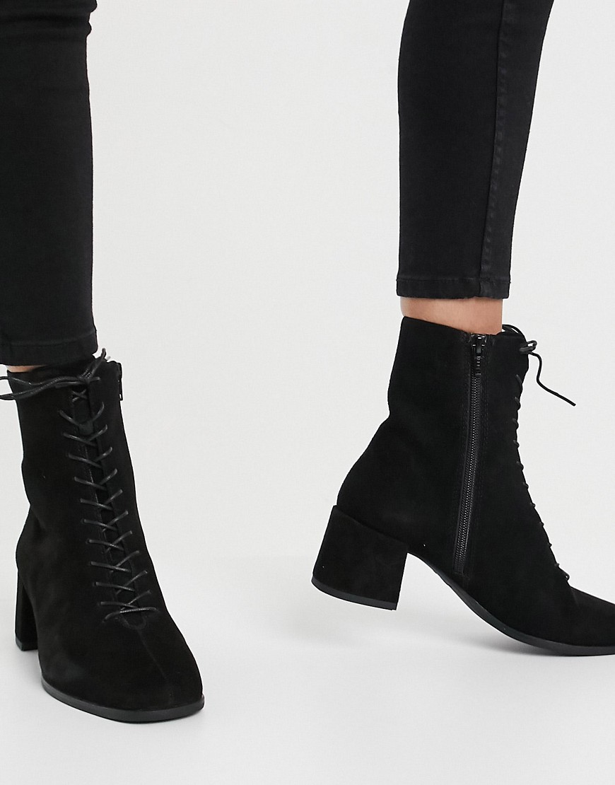 Vagabond Stina lace up mid heeled ankle boot in black