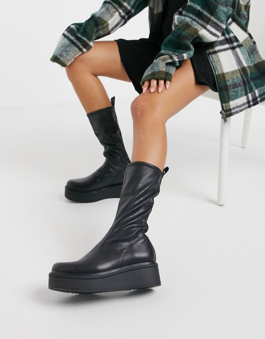 Vagabond – Tara – Svarta boots i halvhög modell med plattformsula