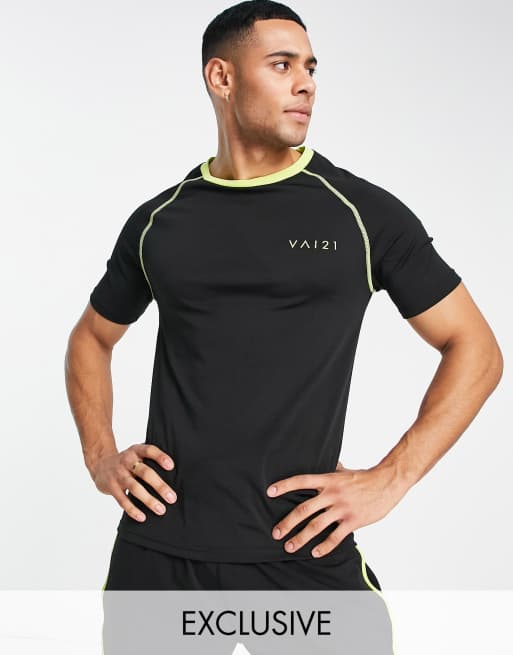 VAI 21 - T-shirt sportiva aderente nera con cuciture a contrasto in coordinato