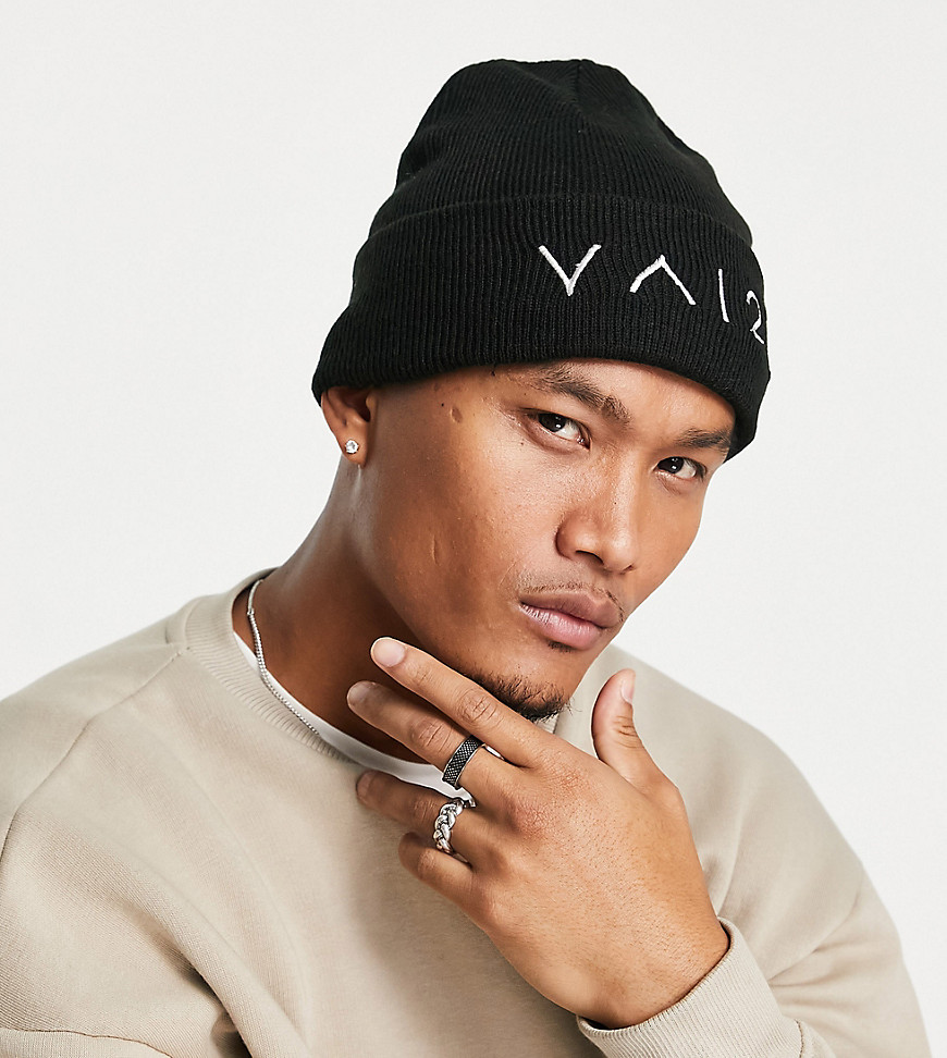 VAI21 logo knit beanie in black